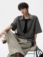 short-sleeved shirt